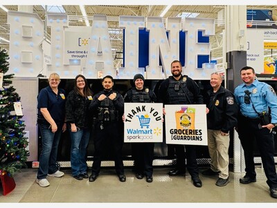 Blaine Police Partner with Walmart to Surprise Shoppers with Holiday Grocery Relief