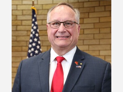 From Mega-Malls to Main Street: Coon Rapids Bets on Local Economy for Holiday Lift