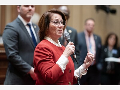 Senate Majority Leader Erin Murphy Honored by Minnesota Fire Chiefs Association for Protecting Critical Fire Safety Funds