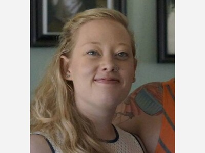 Community Prayer Vigil Planned This Morning at Minneapolis Memorial Site One Week After Renee Good’s Death