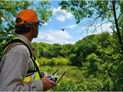 MINNEAPOLIMEDIA NEWS | AS MOSQUITO SEASON BEGINS, DRONES TAKE FLIGHT ACROSS THE TWIN CITIES IN A HIGH-TECH PUBLIC HEALTH CAMPAIGN