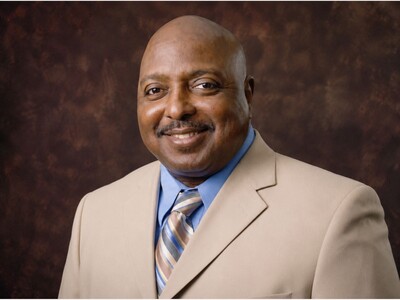 MINNEAPOLIMEDIA SPECIAL REPORT | Dr. Oliver Williams Has Spent a Lifetime Helping Others Heal. Today, Minnesota Has an Opportunity to Help Save His Life.