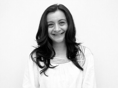 VOICES FROM ACROSS AMERICA | THE ART OF LOCAL REPORTING: Palak Jayswal on Memory, Migration, and the Architecture of  People First  Journalism