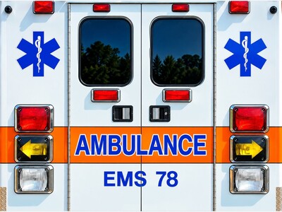 MINNEAPOLIMEDIA NEWS | Three Killed and Four Critically Injured When Stolen Car Collides With Semi Near University of Minnesota