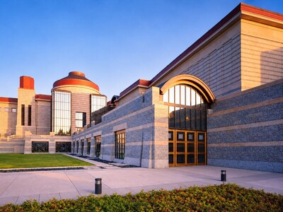 MINNEAPOLIMEDIA NEWS | Minnesota History Center Will Open Portrait Exhibition With Family Art Activities and a Photo Booth November 7